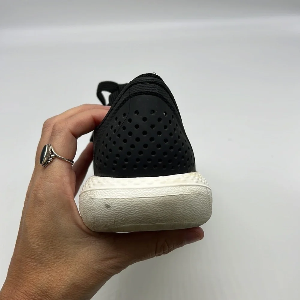 Crocs - Lite Ride Pacer Low Top Lightweight White & Black Lace Up Sneaker SZ 8